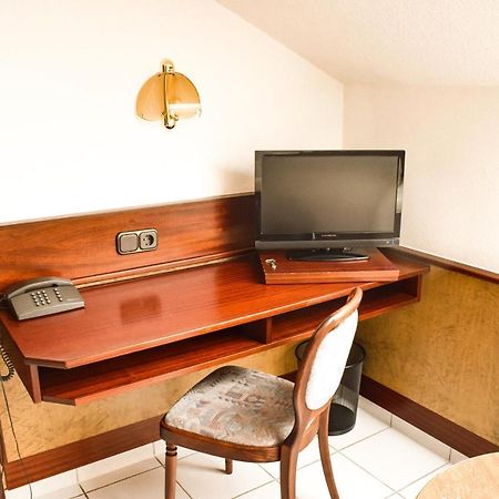Hotel Bergwiesen - Zimmer Mit Balkon Oder Terasse Lohr Exterior foto