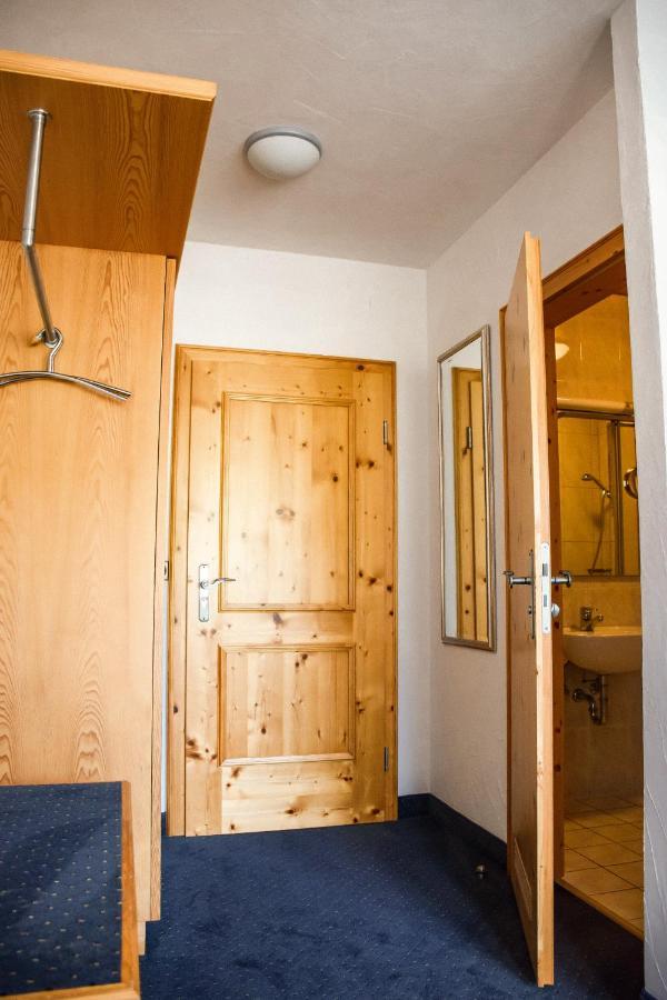 Hotel Bergwiesen - Zimmer Mit Balkon Oder Terasse Lohr Exterior foto