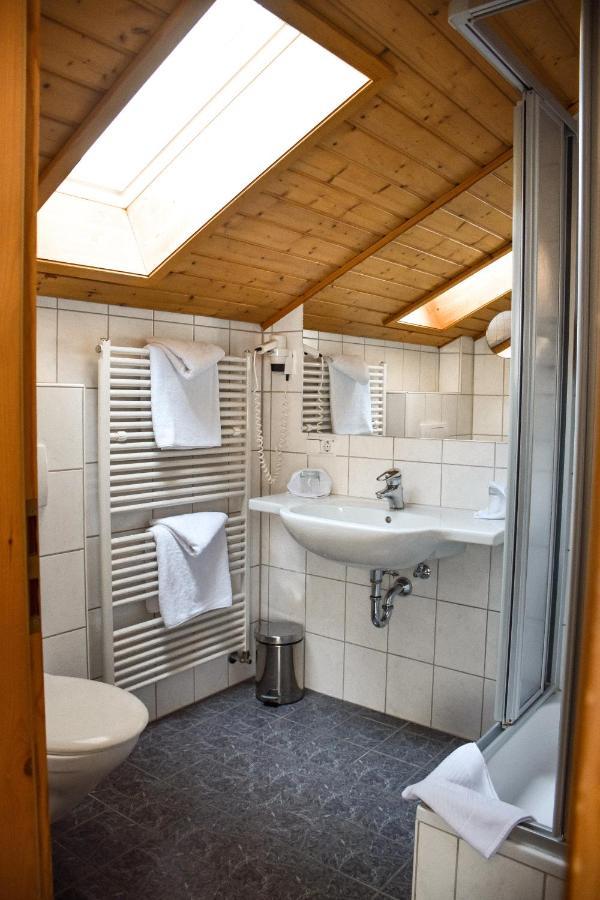 Hotel Bergwiesen - Zimmer Mit Balkon Oder Terasse Lohr Exterior foto